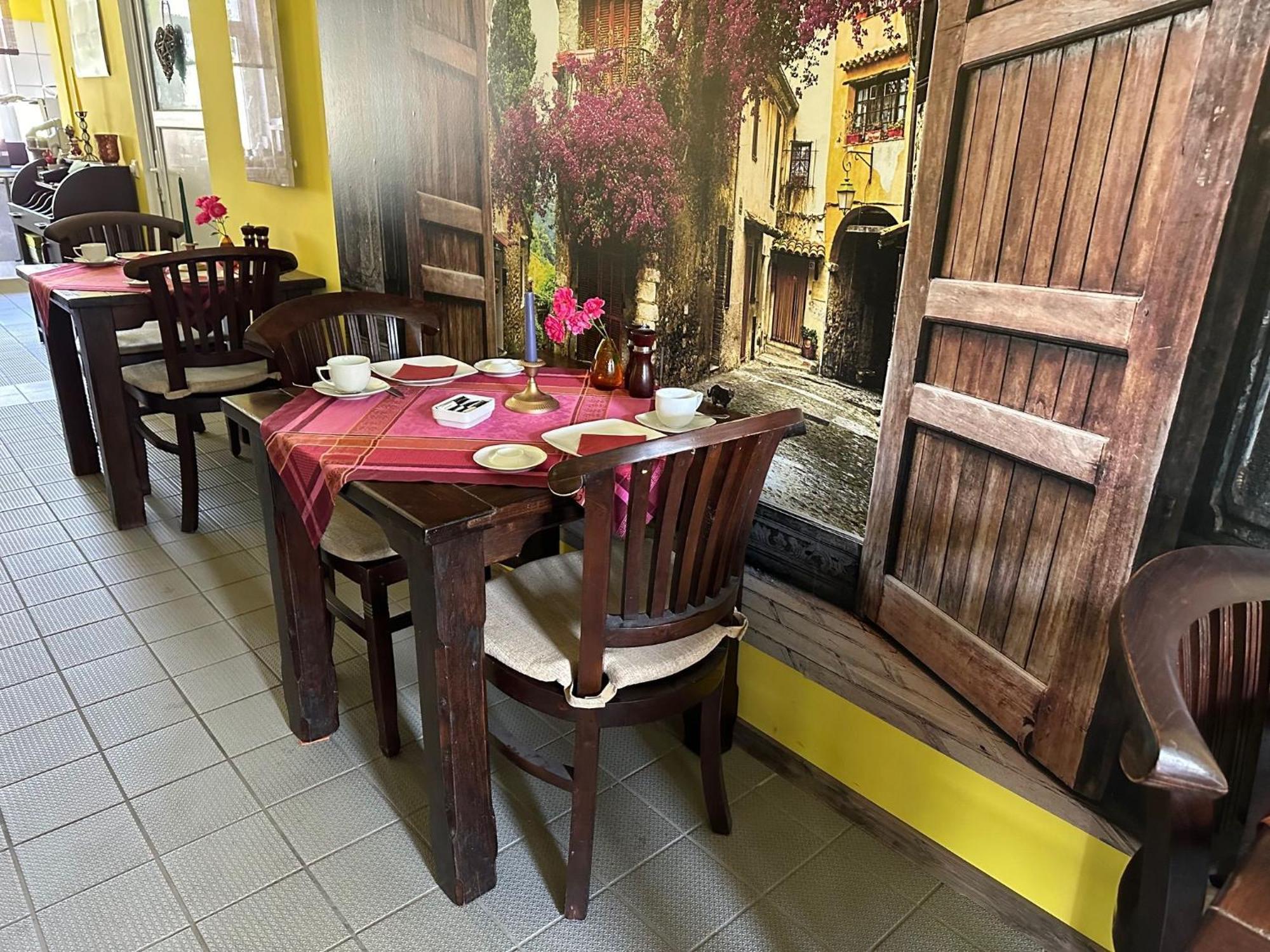 Bed & Breakfast Am Waldguertel Forst  Dış mekan fotoğraf